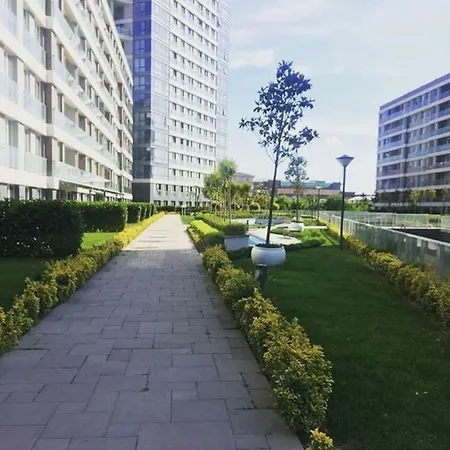 New And Comfortable In Apartment *